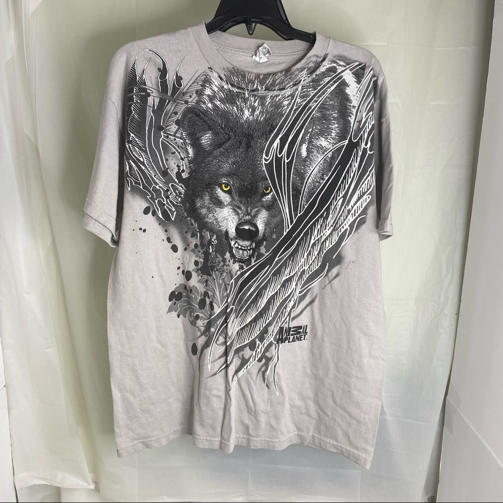 Wolf Graphic Tee Animal Planet Vintage Size Large
